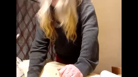 spunslut212 online show from February 24, 2025, 6:16 am
