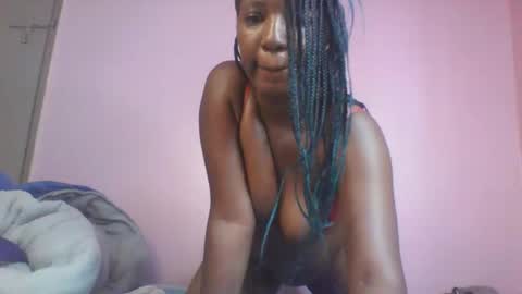Snapshot of squirt_goddess_ chatting on March 1, 2026, 8:49 am Emmah online show from March 1, 2026, 8:49 am