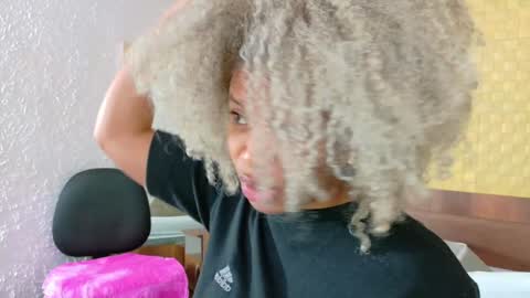 squirter_girl69 online show from December 22, 2024, 1:11 pm