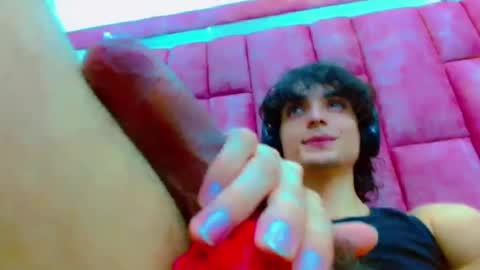 ethan online show from September 17, 2025, 3:24 pm