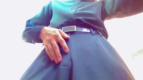 ethan online show from November 6, 2025, 2:18 pm