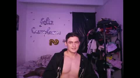 Snapshot of sr_magico chatting on December 13, 2024, 6:21 am sr_magico online show from December 13, 2024, 6:21 am