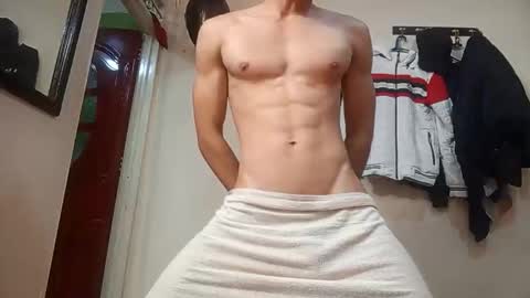 Snapshot of sradicto chatting on October 14, 2025, 5:25 pm Flacofitxx online show from October 14, 2025, 5:25 pm