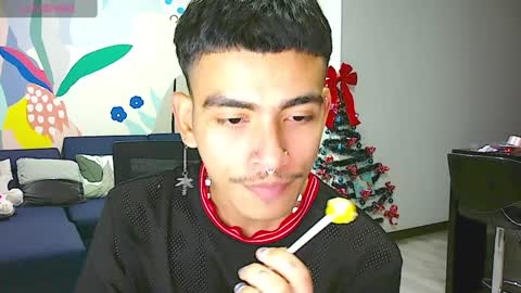 Snapshot of srcejotas chatting on December 6, 2024, 2:57 am sorry mom online show from December 6, 2024, 2:57 am