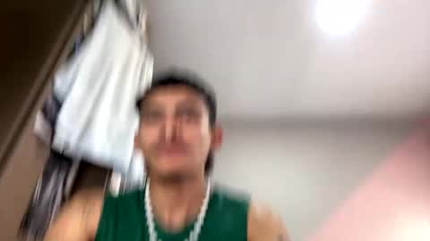 Snapshot of srcejotas chatting on December 19, 2024, 2:35 pm sorry mom online show from December 19, 2024, 2:35 pm