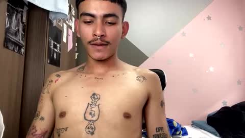 Snapshot of srcejotas chatting on December 22, 2024, 8:25 pm sorry mom online show from December 22, 2024, 8:25 pm