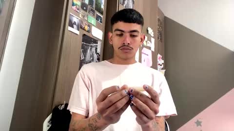 Snapshot of srcejotas chatting on January 6, 2025, 6:52 pm sorry mom online show from January 6, 2025, 6:52 pm