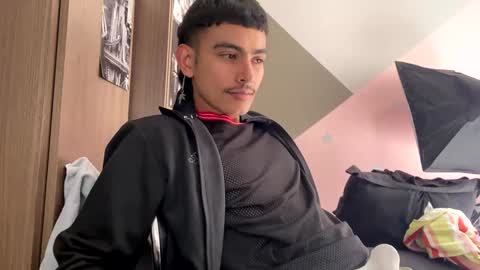 Snapshot of srcejotas chatting on January 12, 2025, 6:38 pm sorry mom online show from January 12, 2025, 6:38 pm