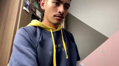 Snapshot of srcejotas chatting on February 8, 2025, 8:53 pm sorry mom online show from February 8, 2025, 8:53 pm