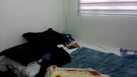 Snapshot of srcejotas chatting on October 6, 2025, 7:33 pm sorry mom online show from October 6, 2025, 7:33 pm