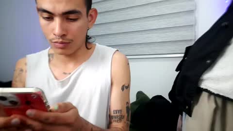 Snapshot of srcejotas chatting on November 2, 2025, 12:13 am sorry mom online show from November 2, 2025, 12:13 am