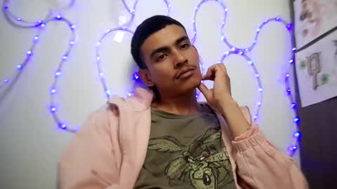 Snapshot of srcejotas chatting on November 20, 2025, 7:24 pm sorry mom online show from November 20, 2025, 7:24 pm