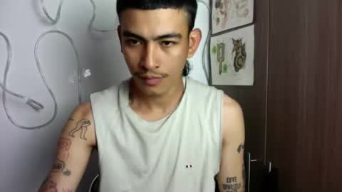 Snapshot of srcejotas chatting on November 23, 2025, 12:05 pm sorry mom online show from November 23, 2025, 12:05 pm