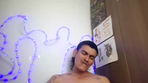 Snapshot of srcejotas chatting on November 26, 2025, 7:37 pm sorry mom online show from November 26, 2025, 7:37 pm