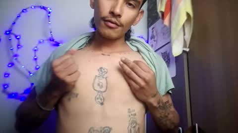 Snapshot of srcejotas chatting on November 28, 2025, 9:06 pm sorry mom online show from November 28, 2025, 9:06 pm