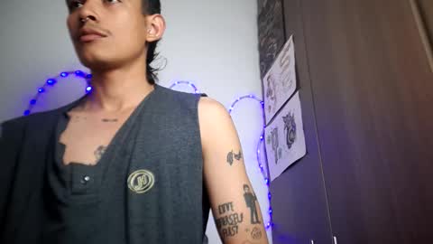 Snapshot of srcejotas chatting on December 2, 2025, 7:20 pm sorry mom online show from December 2, 2025, 7:20 pm