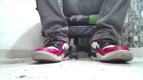 sr master cum its my old account online show from April 16, 2026, 7:14 pm