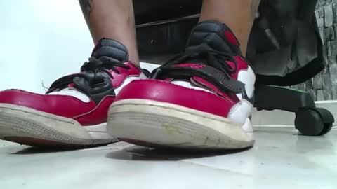 sr master cum its my old account online show from April 19, 2026, 6:10 pm