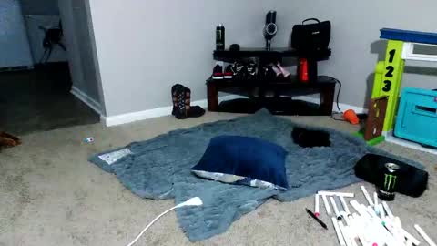 sriley386444137 online show from February 5, 2025, 8:32 am