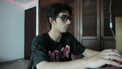 Snapshot of srincognito666 chatting on June 18, 2026, 10:52 am srincognito666 online show from June 18, 2026, 10:52 am