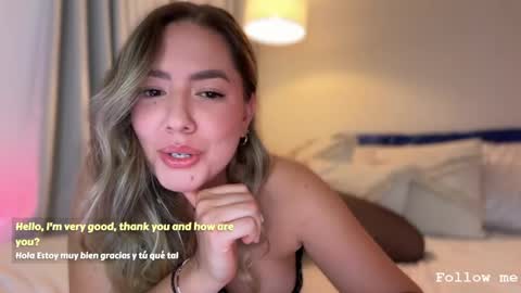 Snapshot of srta__sophie chatting on May 31, 2026, 12:19 am Sophie 3 online show from May 31, 2026, 12:19 am