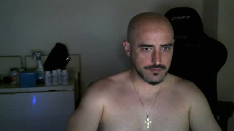 Snapshot of srtramposo chatting on June 25, 2026, 6:45 pm srtramposo online show from June 25, 2026, 6:45 pm