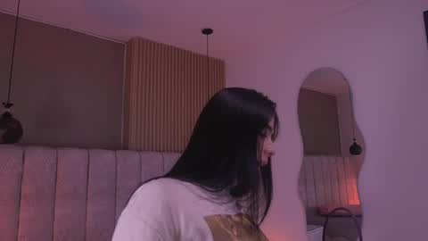 Snapshot of ss_samantha chatting on June 3, 2026, 7:19 pm samantha online show from June 3, 2026, 7:19 pm