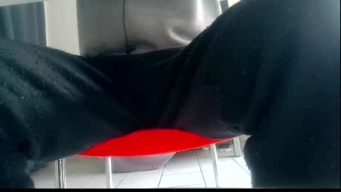 ssenzo online show from February 9, 2025, 4:29 pm