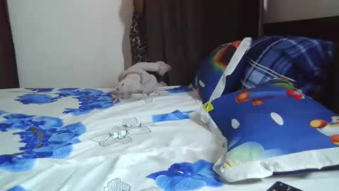 Snapshot of ssexxyred chatting on March 4, 2026, 10:32 am ssexxyred online show from March 4, 2026, 10:32 am