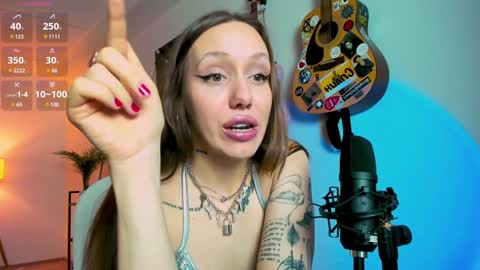 Snapshot of sshawty chatting on January 24, 2025, 2:19 pm Anni if Im offline for a long time Im depressed feel free to support me offline online show from January 24, 2025, 2:19 pm