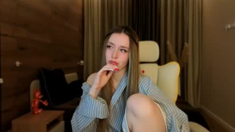 Snapshot of ssurf_time chatting on July 3, 2026, 7:31 pm Chloe online show from July 3, 2026, 7:31 pm