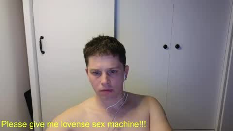 st1vemaster01 online show from April 16, 2026, 2:40 pm