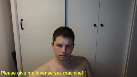 st1vemaster01 online show from April 19, 2026, 2:38 pm