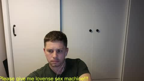 Snapshot of st1vemaster01 chatting on June 8, 2026, 1:33 pm st1vemaster01 online show from June 8, 2026, 1:33 pm