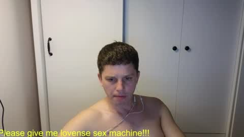 Snapshot of st1vemaster01 chatting on July 2, 2026, 1:39 pm st1vemaster01 online show from July 2, 2026, 1:39 pm
