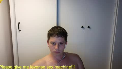Snapshot of st1vemaster01 chatting on July 8, 2026, 1:15 pm st1vemaster01 online show from July 8, 2026, 1:15 pm