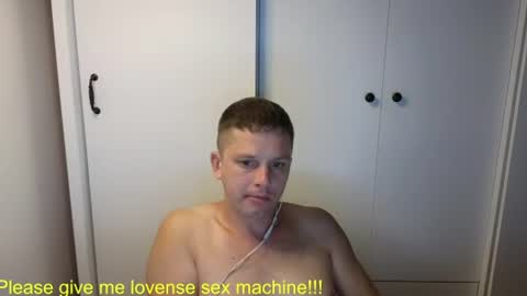 Snapshot of st1vemaster01 chatting on July 24, 2026, 2:37 pm st1vemaster01 online show from July 24, 2026, 2:37 pm