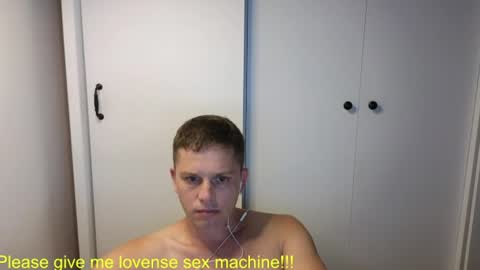 Snapshot of st1vemaster01 chatting on July 28, 2026, 12:48 pm st1vemaster01 online show from July 28, 2026, 12:48 pm