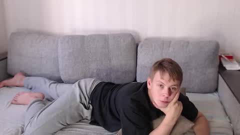 Joe Peach online show from September 17, 2025, 2:52 pm