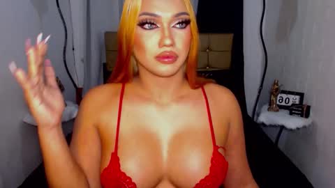 DomStacey online show from December 6, 2024, 3:44 pm