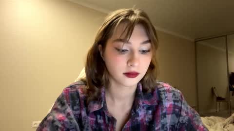 Snapshot of stacicurren chatting on February 19, 2026, 3:08 pm Elli online show from February 19, 2026, 3:08 pm