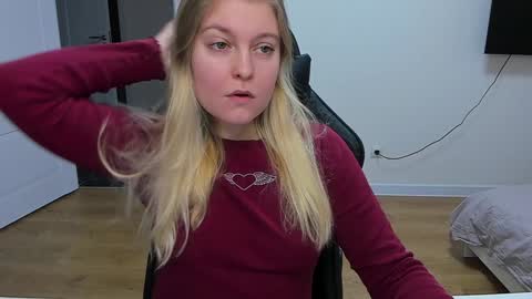 Stacy  online show from January 12, 2025, 11:28 am