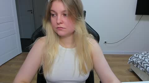 Stacy  online show from January 21, 2025, 4:37 pm