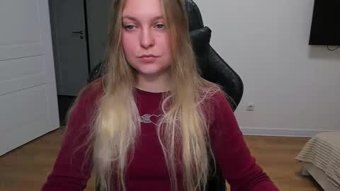 Stacy  online show from September 13, 2025, 3:23 pm