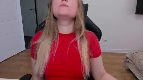 Stacy  online show from February 16, 2026, 11:06 am