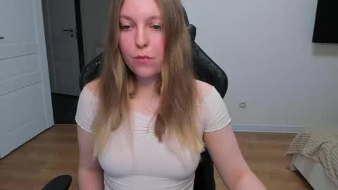 Stacy  online show from April 19, 2026, 5:34 pm