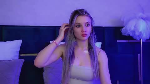 Snapshot of stacyevancesss chatting on November 22, 2025, 6:29 pm StacyEvances online show from November 22, 2025, 6:29 pm