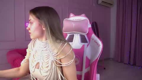 Snapshot of stacyevancesss chatting on November 29, 2025, 6:11 pm StacyEvances online show from November 29, 2025, 6:11 pm