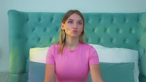 StacyEvances online show from July 12, 2026, 6:21 pm