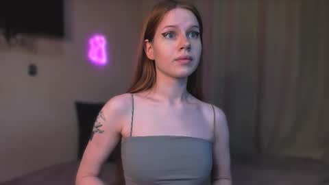 stacyloveforu online show from September 16, 2025, 10:44 pm